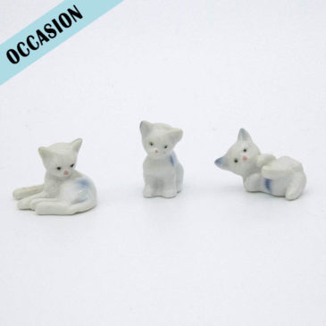 lot 3 chats blancs en porcelaine